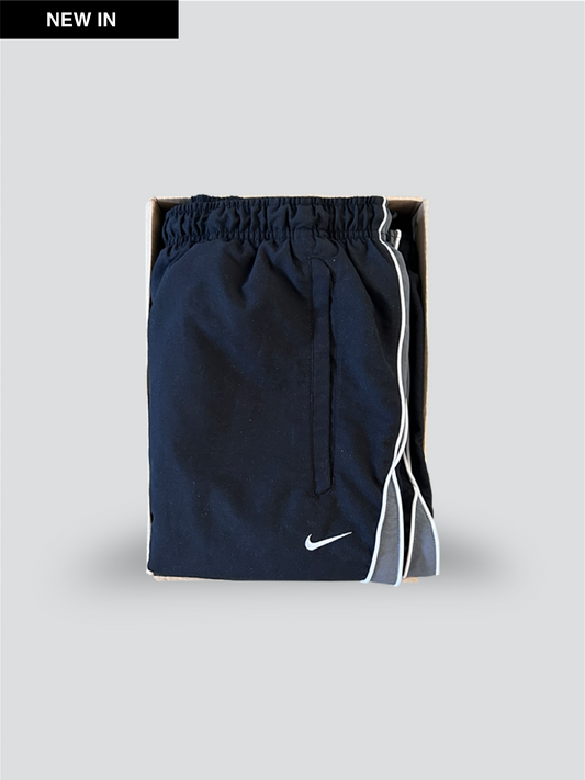 VINTAGE TRACKPANTS MYSTERY BOX (1 PIECE)