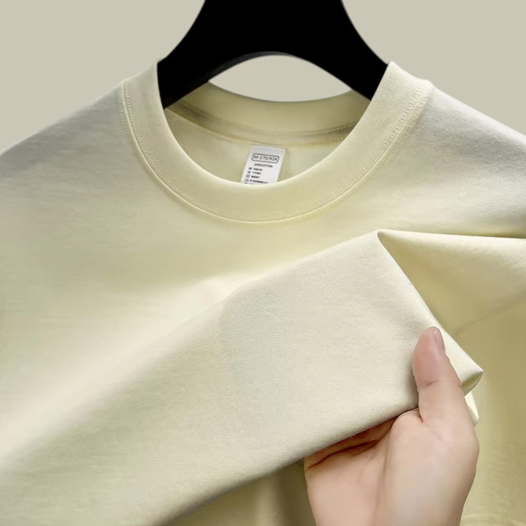 Lux & Classy  • Men's Basic Old Money T-Shirt